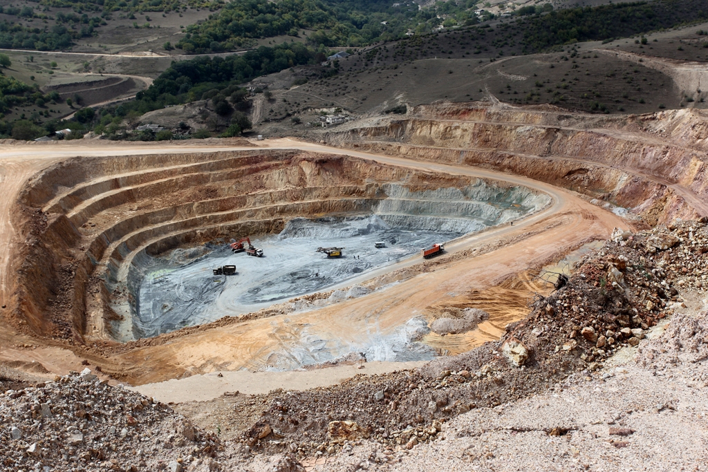 GeoProMining: Criminal elements in Armenia hinder the activity of  large Russian investors