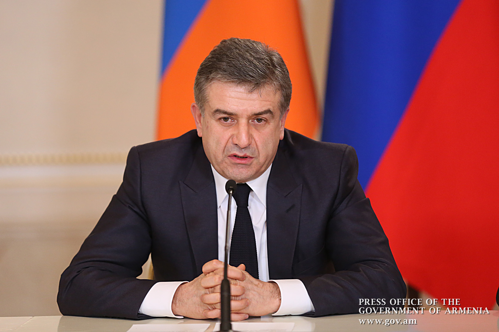Премьер:  В Армении есть необходимость в упрощении порядка получения разрешений на использование ограниченных ресурсов