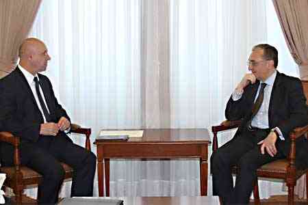 Посол Беларуси и глава МИД Армении выразили заинтересованность в поддержании позитивной динамики в развитии торгово-экономических связей
