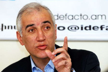 Экономист: Армянский драм реагирует на действия правительства