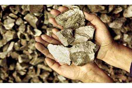 Export of ferromolybdenum, copper and molybdenum concentrate to third  countries will be subject to a 15% state duty