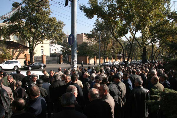 "Nairit" Employees Determined to Turn to Court and Punish Blackmailers 