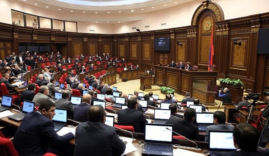Armenian parliament adopted program of new government for 2017-22 by 64 votes in favor and 31 against