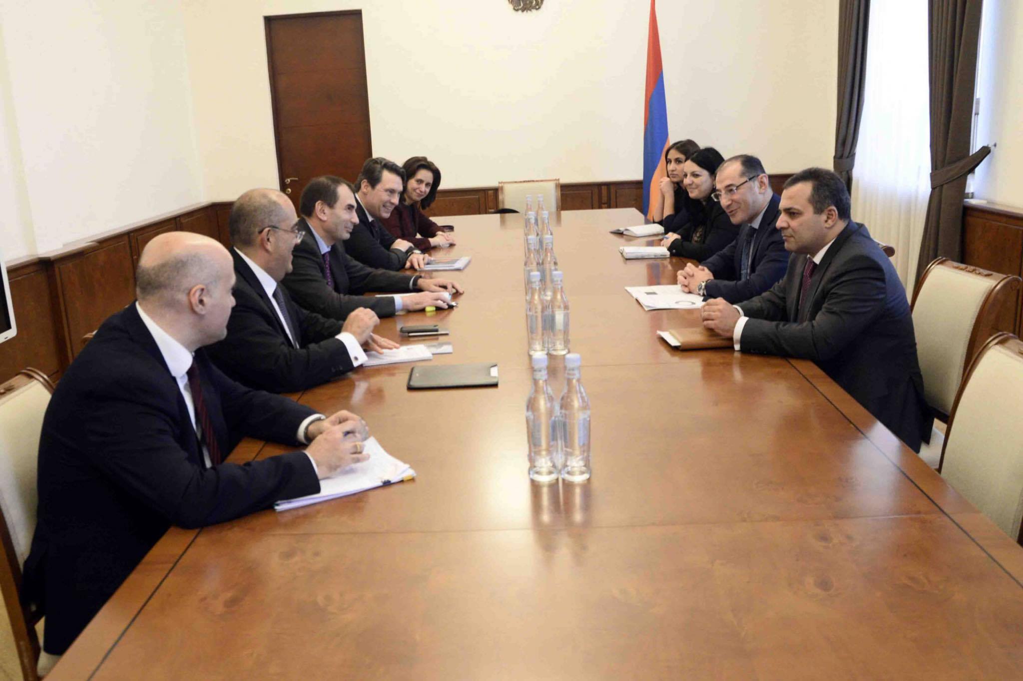 Министр финансов Армении и вице-президент ЕБРР коснулись возможностей не суверенного кредитования