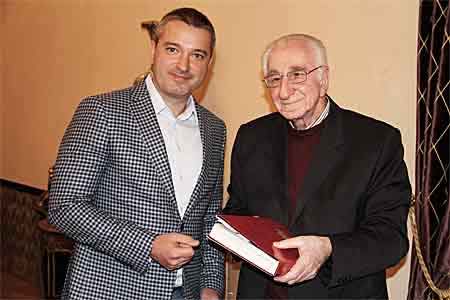 With the assistance of Beeline, a book on the history of the Armenian Academic Opera and Ballet Theater after A. Spendiarian  is issued