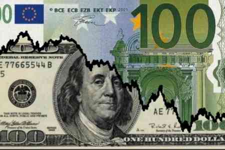 Դրամը շարունակում է արժեվորվել դոլարի նկատմամբ` ավելի արագ արժեզրկվելով եվրոյի նկատմամբ