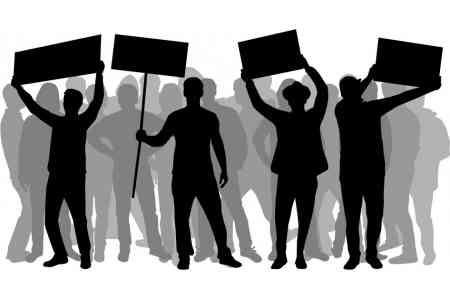 Сотрудники Зангезурского медно-молибденового комбината требуют повышения зарплат и объявили бессрочную забастовку