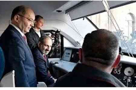 Никол Пашинян принял участие в церемонии запуска нового скоростного поезда, который будет курсировать по маршруту Ереван – Гюмри