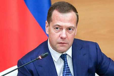 Пашинян и Медведев обсудили возможности углубления торгово-экономических отношений