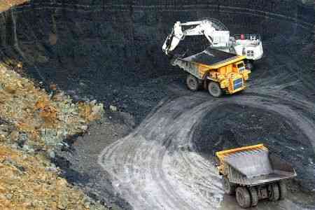Вследствие периодических обстрелов работа открытого карьера на Сотском руднике приостановлена