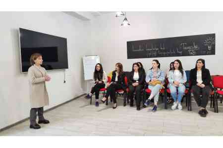 43 young people graduated from joint training programme organized by GITC and HSBC Armenia