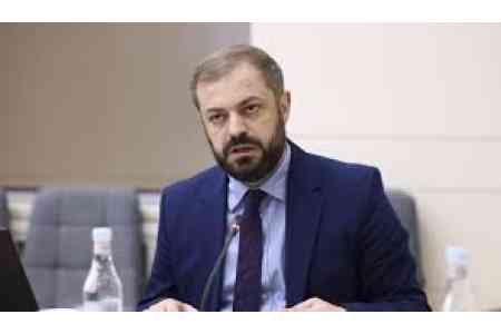 Министр экономики: В ближайшее время по соглашению с Тбилиси еще несколько десятков машин выедут из Гези