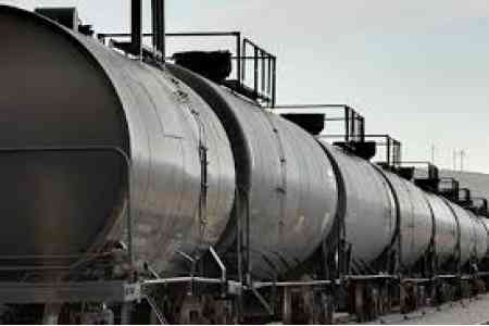 Очередная партия азербайджанского бензина в ближайшее время поступит в Армению - министр экономики