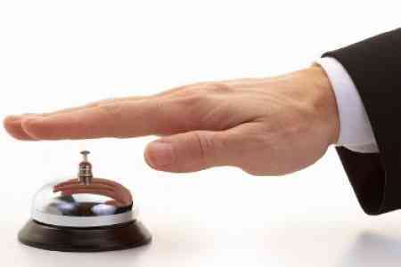 Выручка сферы услуг к декабрю 2025 года приблизилась к $10 млрд.