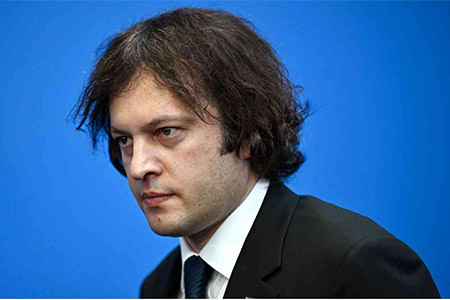 Премьер Грузии назвал дату завершения строительства основных дорог страны к границам с Арменией и Азербайджаном