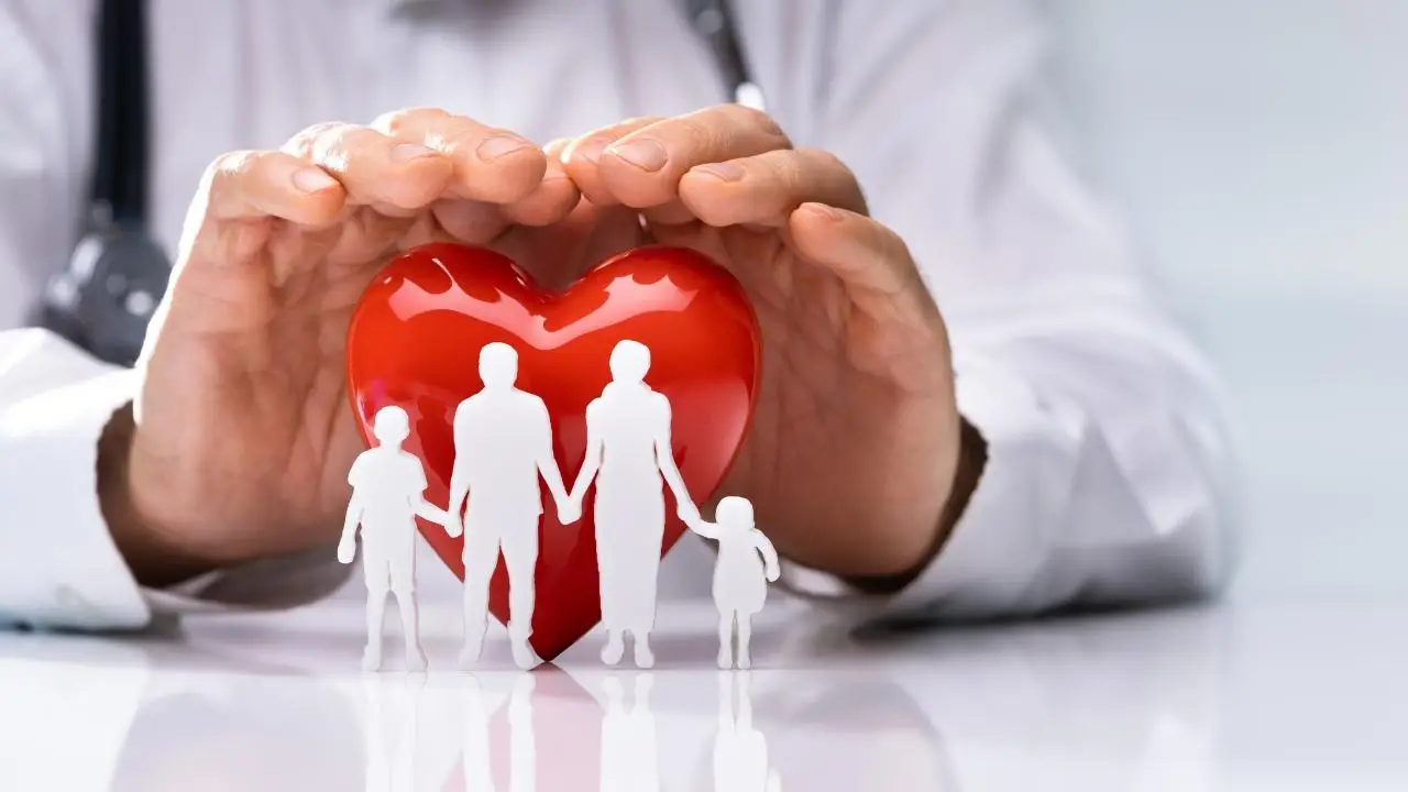 Подписан Меморандум о сотрудничестве между Фондом всеобщего медицинского страхования и страховыми компаниями