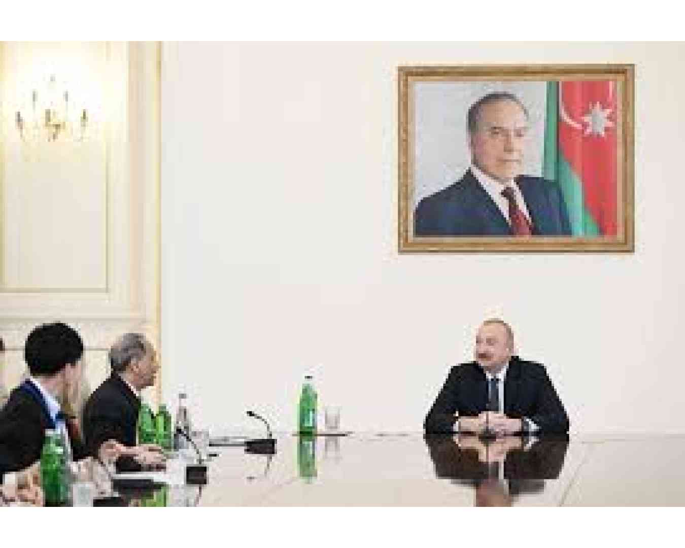 Президент Азербайджан встретился с делегацией Торговой палаты США