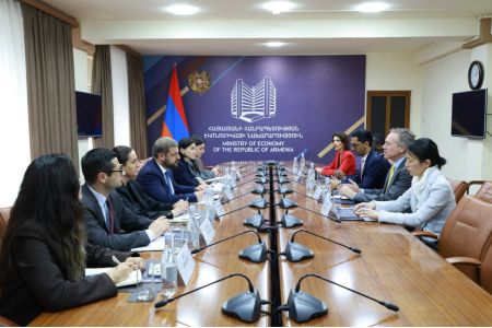 Министр экономики принял делегацию МВФ