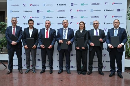 Впервые в Армении шесть финучреждений заключают соглашение о синдицированном кредите для финансирования технологического мегапроекта