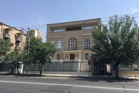 В посольстве Германии в Армении сообщили о поддержке средних предприятий