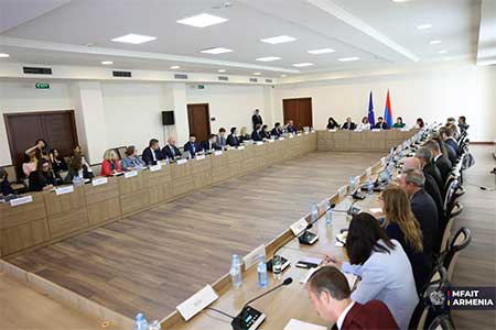 В Минэкономики приняли делегацию COEST