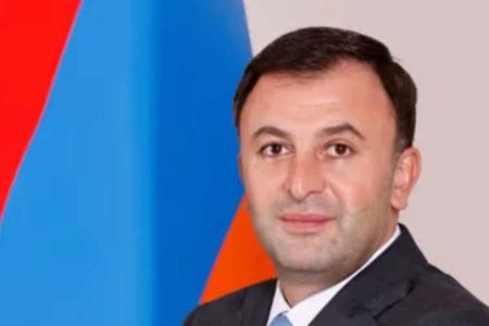 Оппозиционный депутат Аргишти Дарбинян избран заместителем председателя комиссии НС Армении по экономическим вопросам